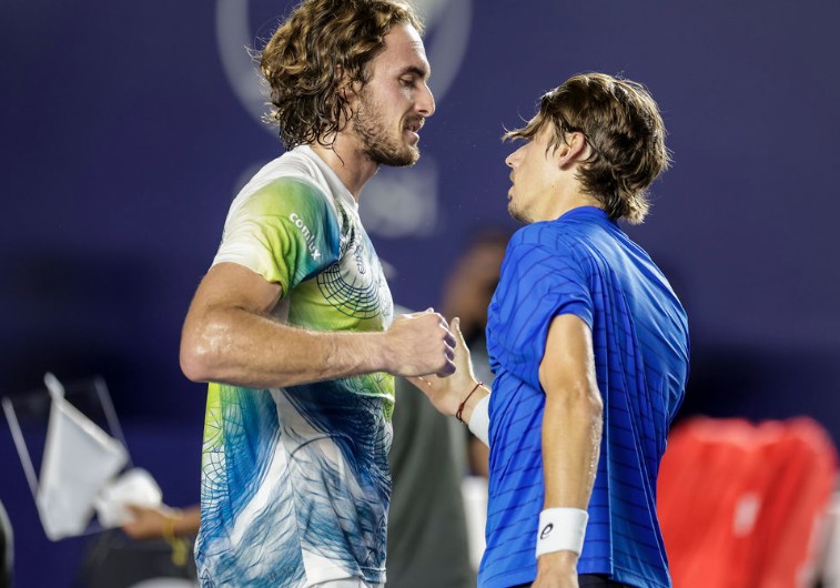 Tsitsipas 3